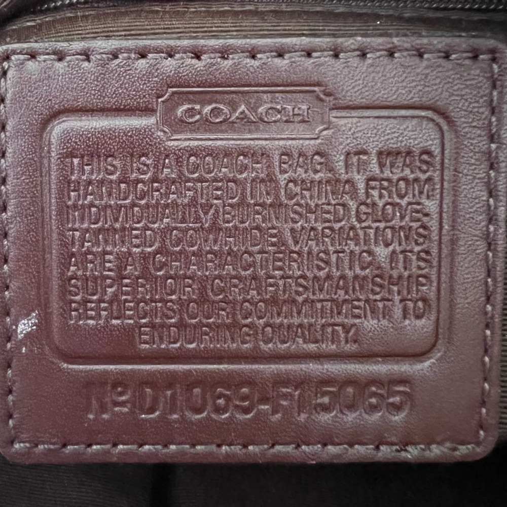Coach purse - Picture 4 of 7
